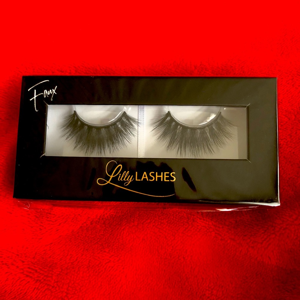 ✨ LILY-LASHES FAUX MINK IN Mykonos 🌟